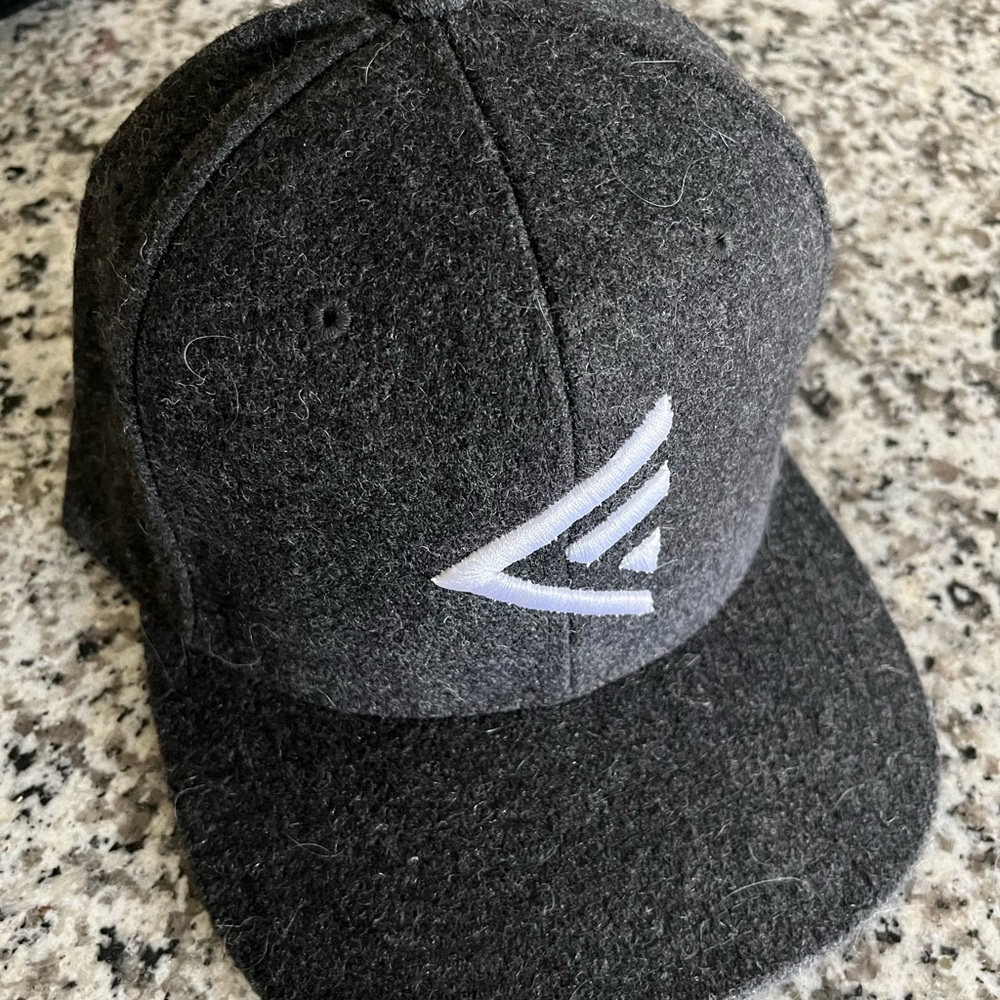 Unknown brand Fusion hat